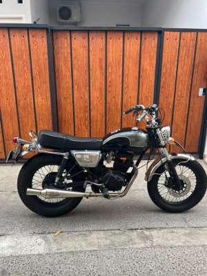 Jual bekas custom british style basic gl 160 udah ganteng,lokasi di Bekasi Barat