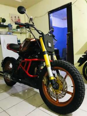 Jual bekas Custom flat tracker istimewa tt hp MTR oke gas keun,lokasi di Coblong