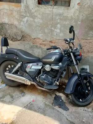 Di jual aj nh motor beneli minat lokasi di Jatinegara, tersedia melalui melalui situs Olx