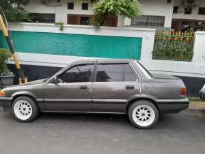 Jual bekas DIJUAL HONDA CIVIC WONDER SB4 TAHUN 1987 Original,lokasi di 