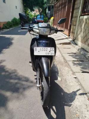 Dijual Motor Supra X Tahun 1999 kondisi mantap lokasi di Tanjung Duren, tersedia melalui melalui situs Olx