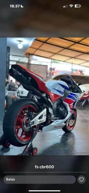 Forsale CBR 600 lokasi di Ujung Berung, tersedia melalui melalui situs Olx