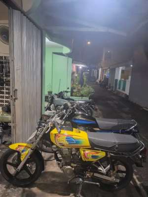 Jual bekas Honda GL100 basic GL neotech,lokasi di Jagakarsa