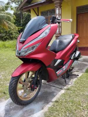 Honda PCX 150cc 2018 lokasi di Tanjung Pandan, tersedia melalui melalui situs Olx