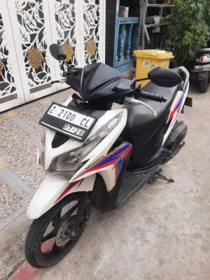 Jual bekas Honda Vario Old 125 2013 ss lengkap mesin bagus pajak hidup,Z Sumedang,lokasi di Bekasi Utara