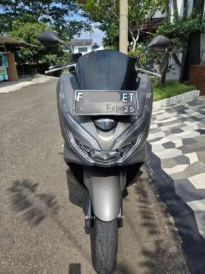 JUAL BU HONDA PCX 2020 lokasi di Bogor Selatan - Kota, tersedia melalui melalui situs Olx