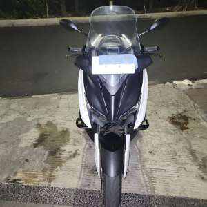 Jual cepat Xmax tangan pertama segar sangat terawat lokasi di Matraman, tersedia melalui melalui situs Olx