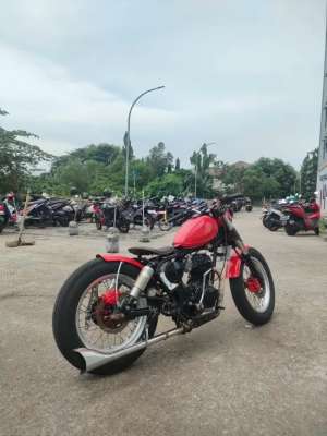 Jual bekas Jual Motor Custom Basic CB 125 Tahun 1978,lokasi di Kelapa Gading