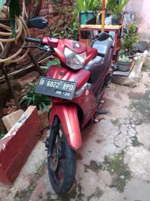 Jual bekas Jual murah aja Yamaha Vega zr,lokasi di Senen