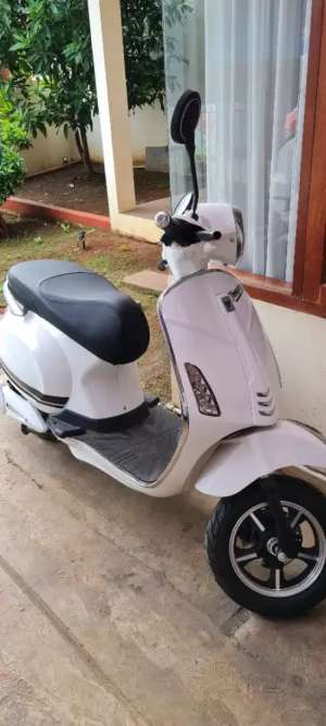 Jual Rugi Motor Listrik Tangkas V8 New lokasi di Cilodong, tersedia melalui melalui situs Olx