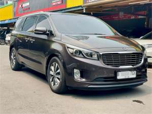 Kia Sedona GS 2017 MPV , tersedia melalui melalui situs Cintamobil