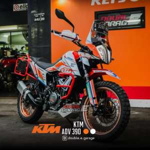 KTM 390 Adventure orange 2022 Super Low KM lokasi di Penjaringan, tersedia melalui melalui situs Olx