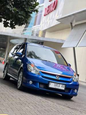 Jual bekas LOW KMFullsetInterior Original,lokasi di 
