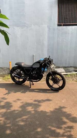 Jual bekas Motor Custom basic Suzuki Thunder,lokasi di Kelapa Dua