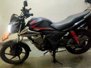 Motor Verza 2013 Hitam Normal Tokcer Murah Pajak Panjang Bintaro lokasi di Pondok Aren, tersedia melalui melalui situs Olx