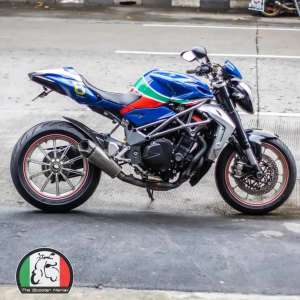 MV AGUSTA BRUTALE 1090 TRICOLOR RARE LIMITED 50th ANNIVERSARY 2013 lokasi di Penjaringan, tersedia melalui melalui situs Olx