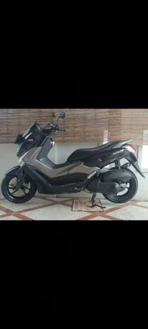 Nmax 2017 pajak hidup lokasi di Plaju, tersedia melalui melalui situs Olx