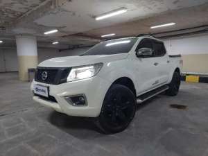 Jual bekas Pajak Panjang TDP 15JT Nissan Navara 2.5 NP300 VL Solar-AT 2015 Putih,lokasi di 