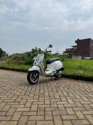 PIAGGIO VESPA PRIMAVERA S 150 IGET ABS FACELIFT 2022 lokasi di Ranca Bungur, tersedia melalui melalui situs Olx