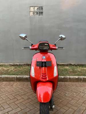 PIAGGIO VESPA SPRINT S 150 IGET ABS FACELIFT 2023 lokasi di Tambora, tersedia melalui melalui situs Olx