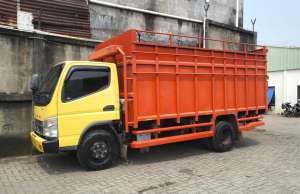 Reg 2023 banBARU MURAH CDD Mitsubishi Coltdiesel Canter bak besi 2022 , tersedia melalui melalui situs Cintamobil