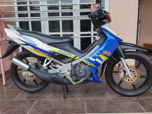 Satria hiu 2005 lokasi di Lembang, tersedia melalui melalui situs Olx