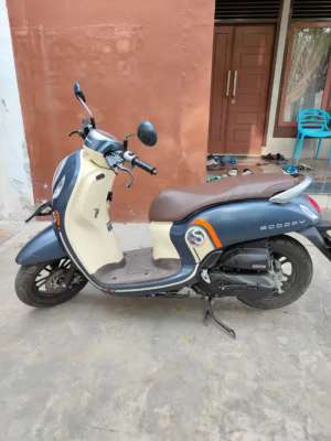 Scoopy 2023 kondisi sehat lokasi di Lueng Bata, tersedia melalui melalui situs Olx