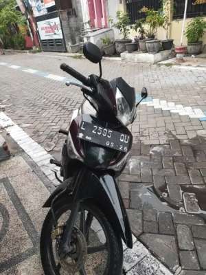 Supra x 125 Batman lengkap mati pajak 2 tahun plat hidup 2026 lokasi di Waru, tersedia melalui melalui situs Olx