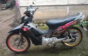 Supra x 125 tahun 2007 lokasi di Sangir, tersedia melalui melalui situs Olx
