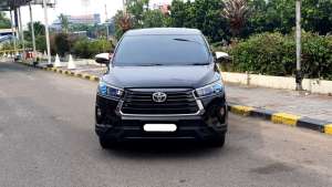 Toyota Venturer 2.4 AT DSL 2021 diesel hitam km 38rban cash kredit proses bisa dibantu , tersedia melalui melalui situs Cintamobil