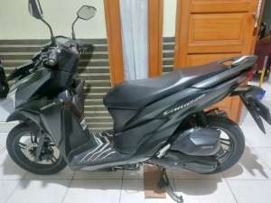 VARIO 150 CBS ISS KEYLESS MULUSS PAJAK BARU lokasi di Kembangan, tersedia melalui melalui situs Olx