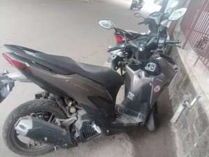 Vario 150 CC setandar , tersedia melalui melalui situs Olx