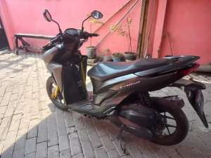 VARIO 2019 KM RENDAH lokasi di Buduran, tersedia melalui melalui situs Olx