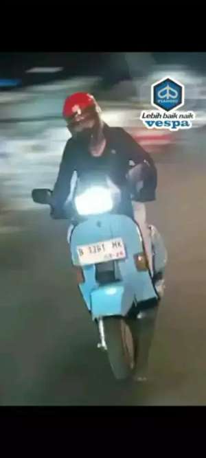 Vespa Excell 150 lokasi di Tambun Selatan, tersedia melalui melalui situs Olx