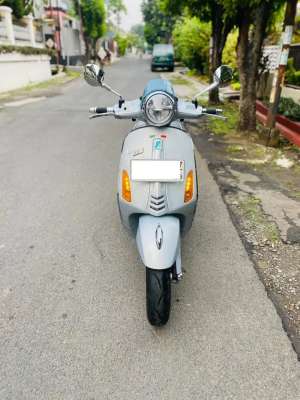 Vespa Primavera Iget 150 lokasi di Pesanggrahan, tersedia melalui melalui situs Olx