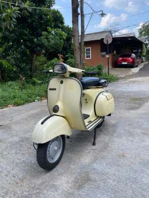 Vespa sprint 1976 excel pts vbb lokasi di Kalisari, tersedia melalui melalui situs Olx
