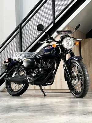 W175 SE 2021 Metallic Ocean Blue.Odo 10rb km.Mulus IstimewaGilbert lokasi di Blimbing, tersedia melalui melalui situs Olx