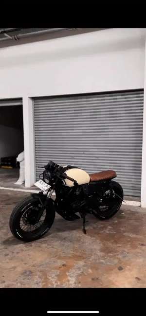 Bratcafe Byson 2012 lokasi di Kramat Jati, tersedia melalui melalui situs Olx