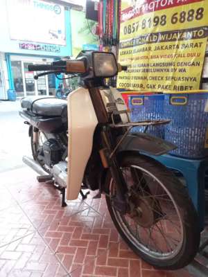 Jual bekas Dijual motor yamaha v80 excellent robot 1987 2 tak antik klasik langka,lokasi di Grogol Petamburan