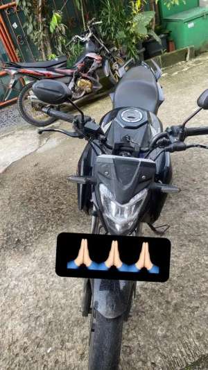 Honda CB150R 2015 lokasi di Ciomas, tersedia melalui melalui situs Olx