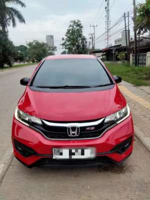 Jual bekas HONDA JAZZ RS2019,lokasi di 