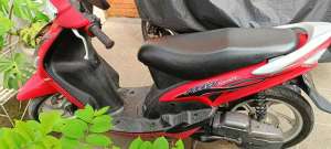 Jual Yamaha Mio Sporty 2006 lokasi di Pondok Gede, tersedia melalui melalui situs Olx