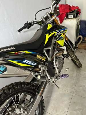 Klx istimewa terawat ful pariasi lokasi di Mundu, tersedia melalui melalui situs Olx