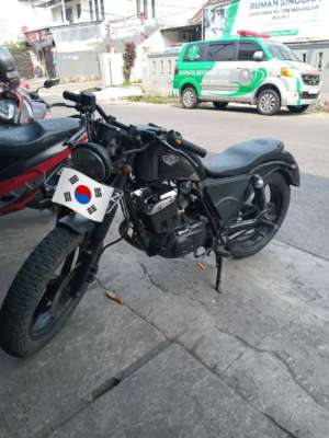 Jual bekas motor custom basic thunder,lokasi di Sukmajaya
