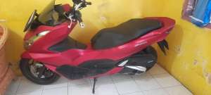 Pcx 2022 mulus murah aja lokasi di Medan Selayang, tersedia melalui melalui situs Olx