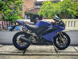 R 15 v3 2018 jarang pakai lokasi di Semarang Utara, tersedia melalui melalui situs Olx