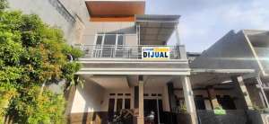 Rumah 2 Lantai di Cluster Sinergi Antapani dkt Sekolah ElFitra Cibodas lokasi di Antapani (Cicadas), tersedia melalui melalui situs Olx