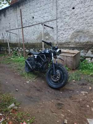 Jual bekas Srambler basic Yamaha byson,lokasi di Metro Barat