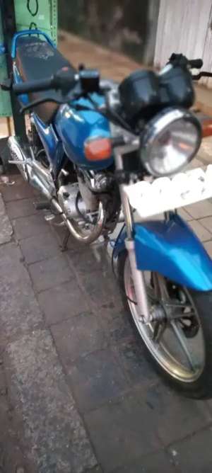 Suzuki thunder 125 lokasi di Setia Budi, tersedia melalui melalui situs Olx