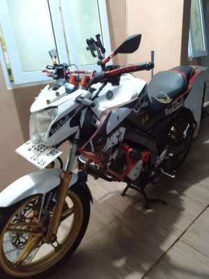 Vixion 2014 plat G Brebes lokasi di Cipayung, tersedia melalui melalui situs Olx